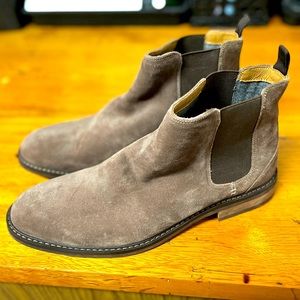 Vionic Dark Taupe Kingsley Suede Chelsea Boot